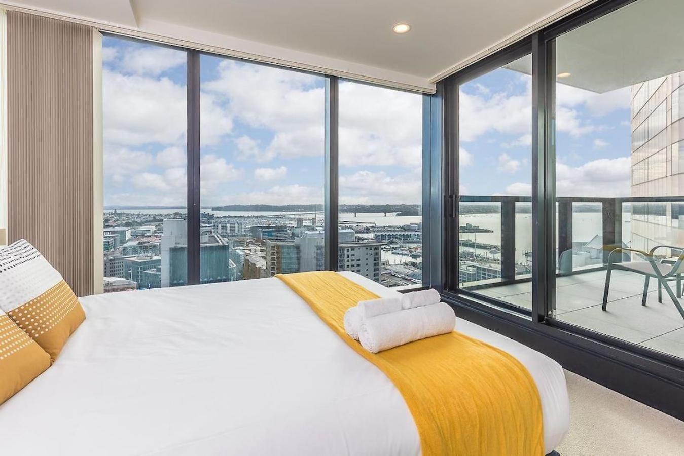 Top Floor Harbour View And Skytower View Apartment In Cbd 奥克兰 外观 照片
